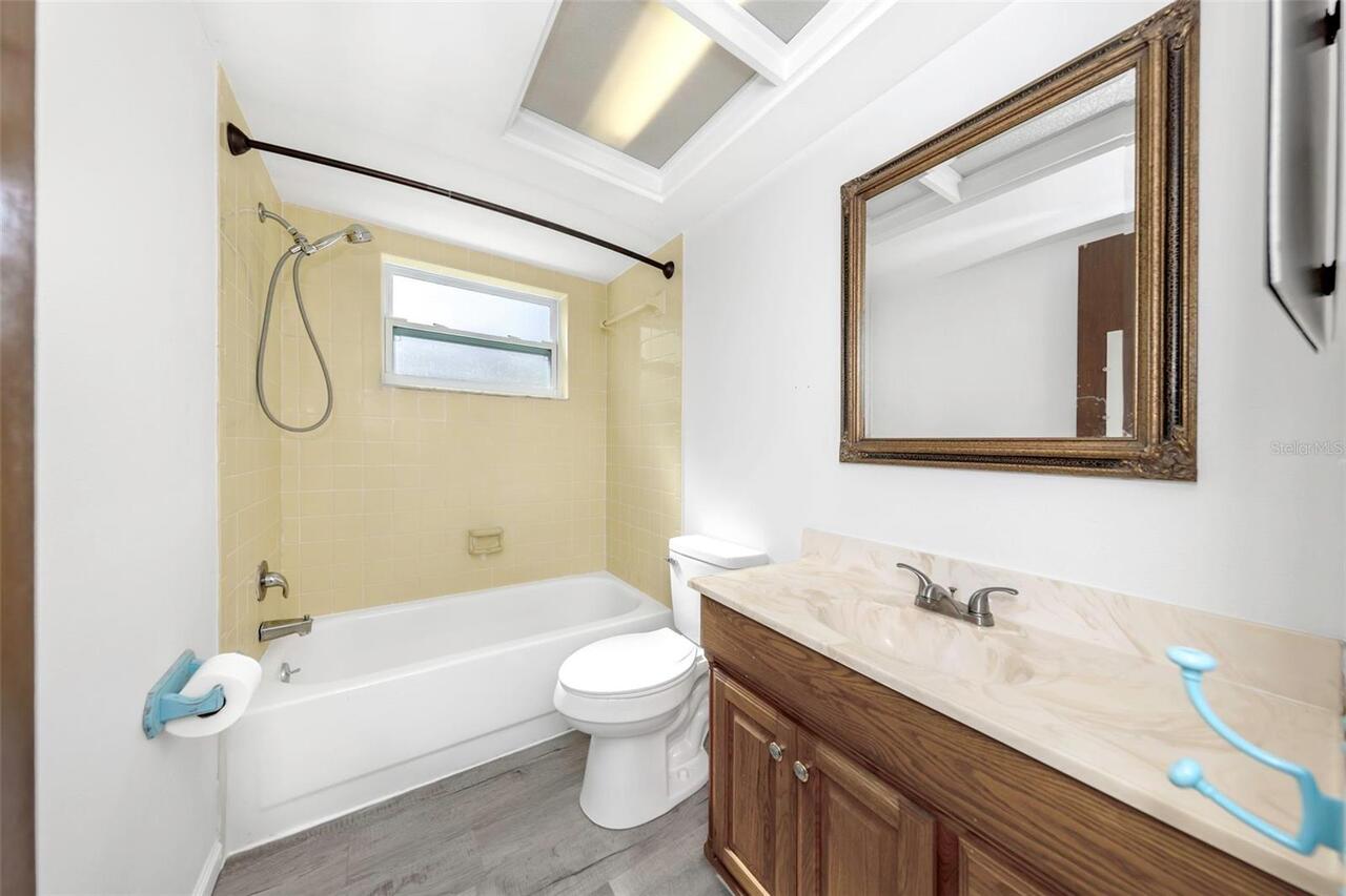 Listing Photo 23