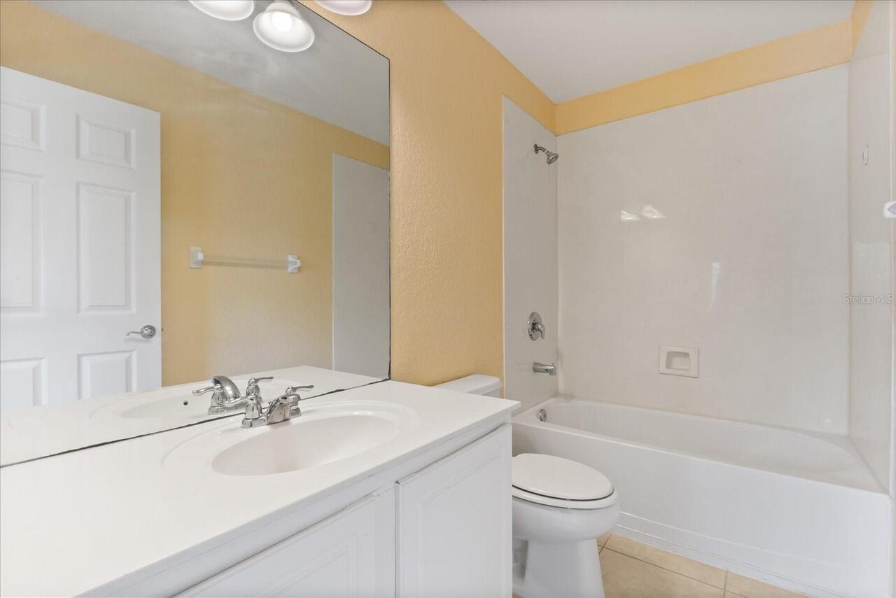 Listing Photo 12