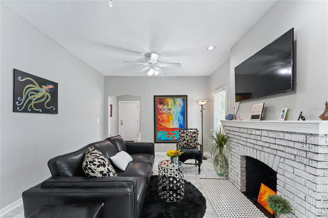 Listing Photo 8