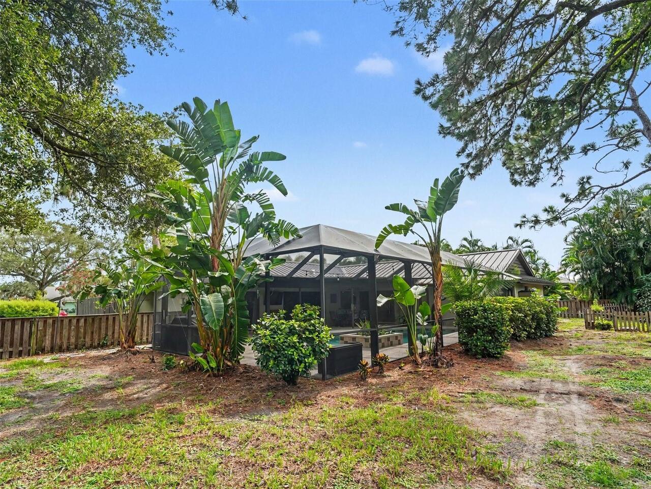 Listing Photo 32