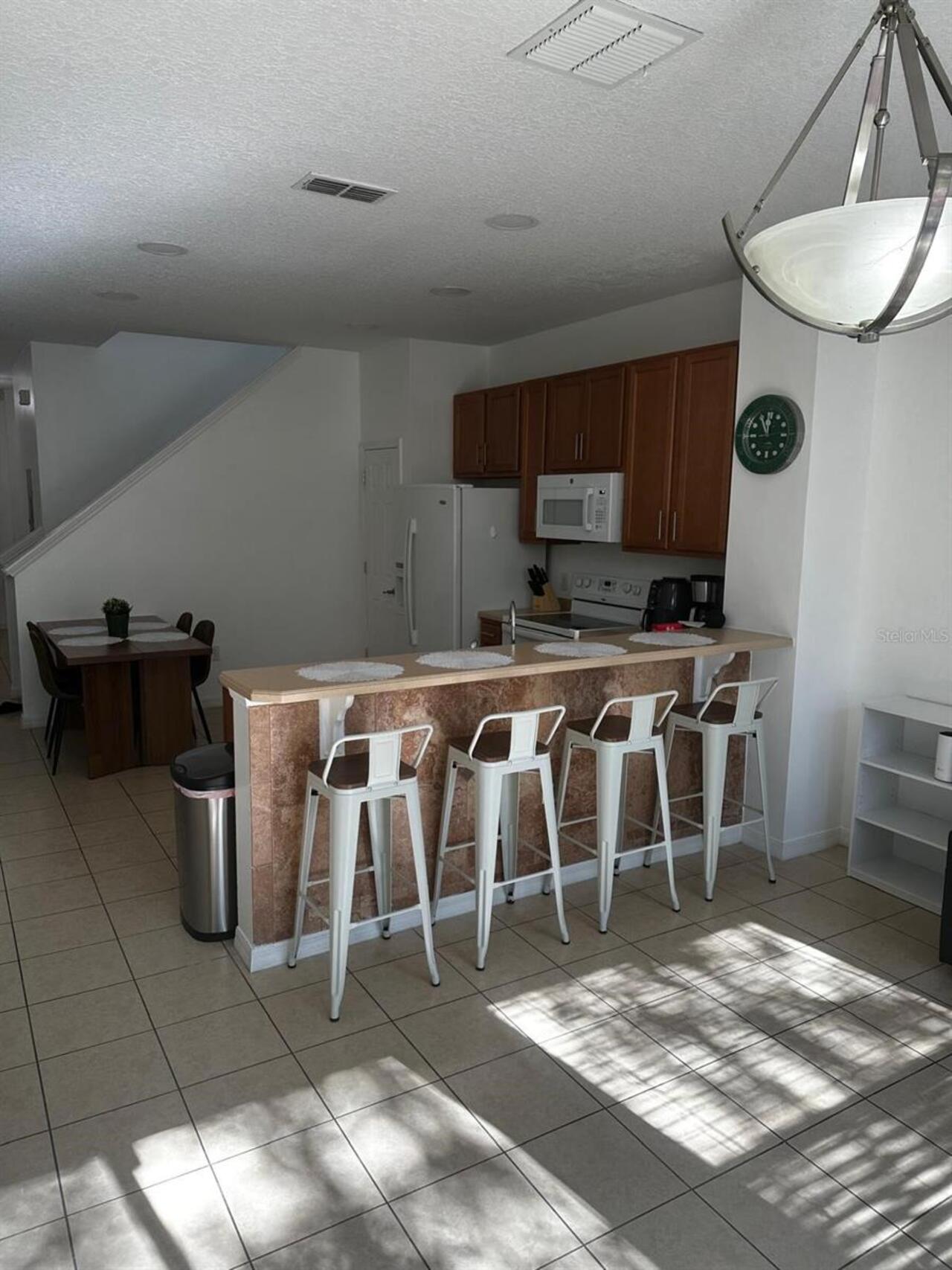Listing Photo 14