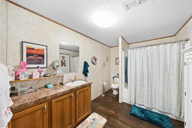 Listing Photo 32