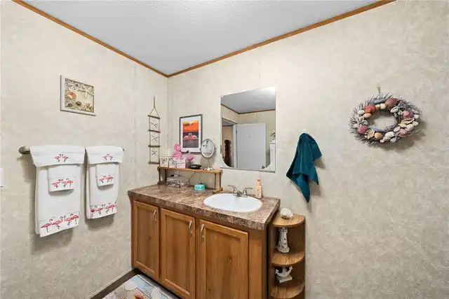 Listing Photo 33