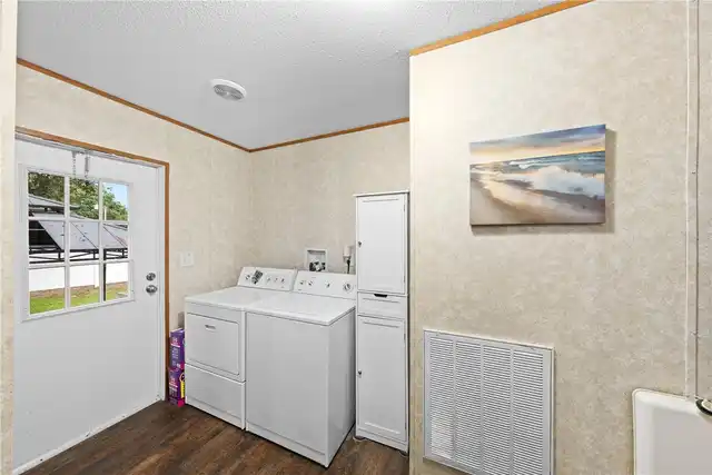 Listing Photo 35