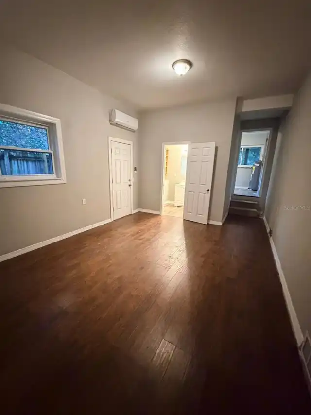 Listing Photo 22