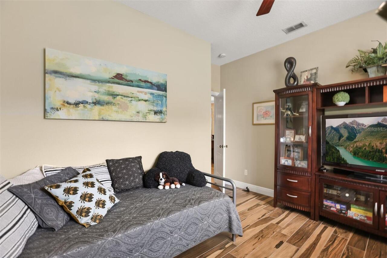 Listing Photo 32