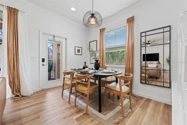 Listing Photo 19