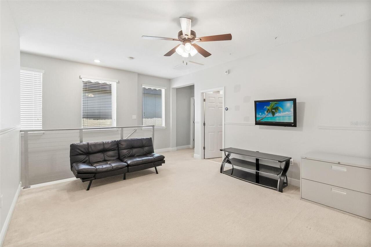Listing Photo 10