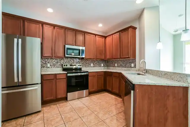 Listing Photo 16