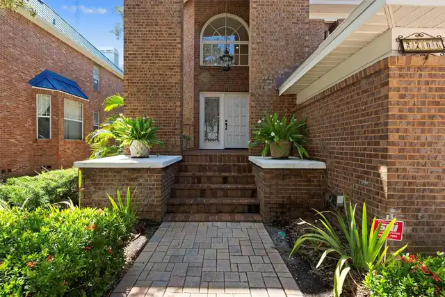 Listing Photo 6