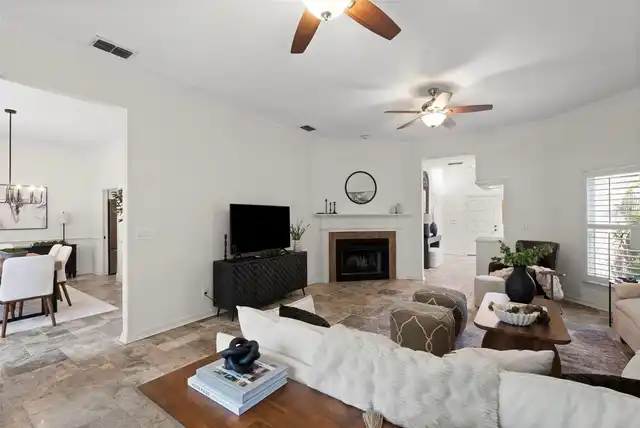 Listing Photo 9