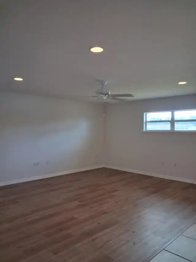 Listing Photo 7