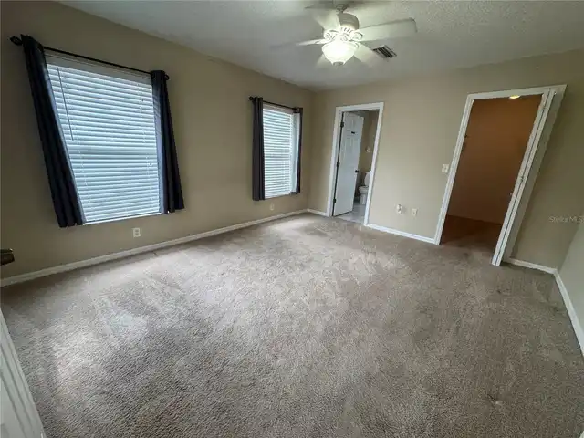 Listing Photo 9