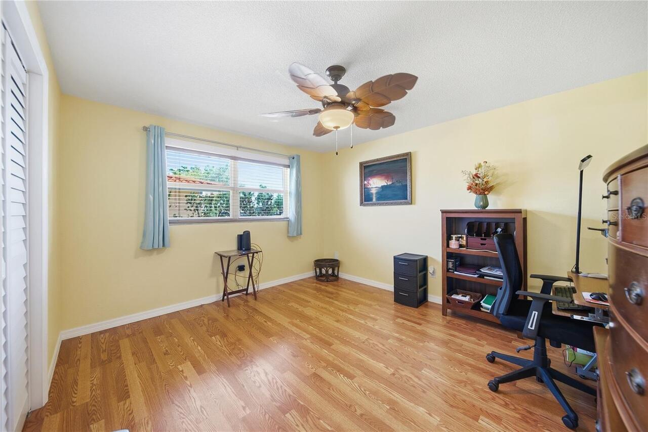 Listing Photo 8