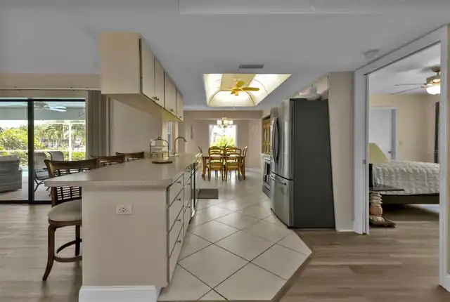 Listing Photo 12