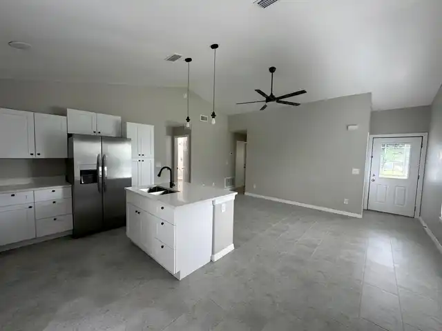 Listing Photo 7