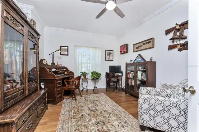 Listing Photo 8