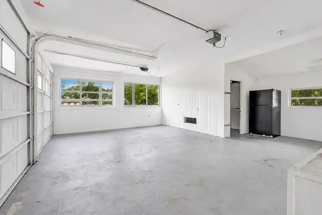 Listing Photo 32