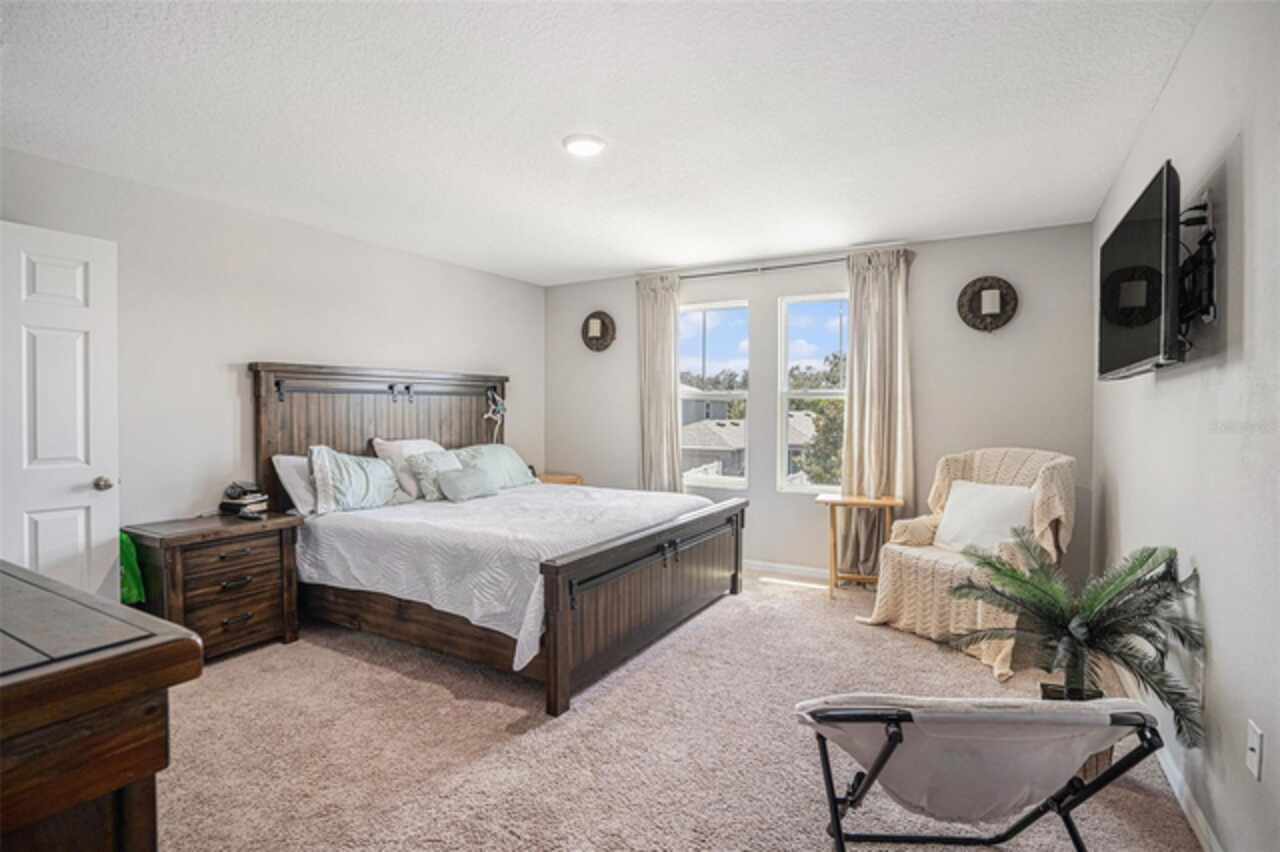 Listing Photo 11