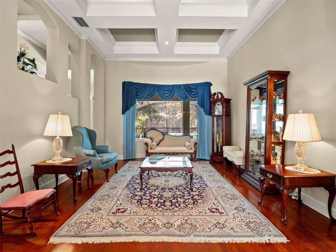 Listing Photo 8