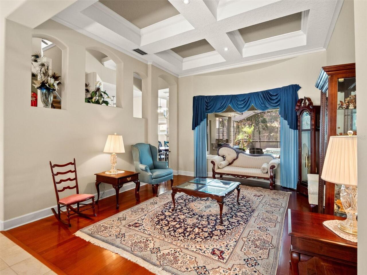 Listing Photo 9