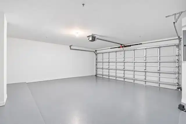 Listing Photo 24