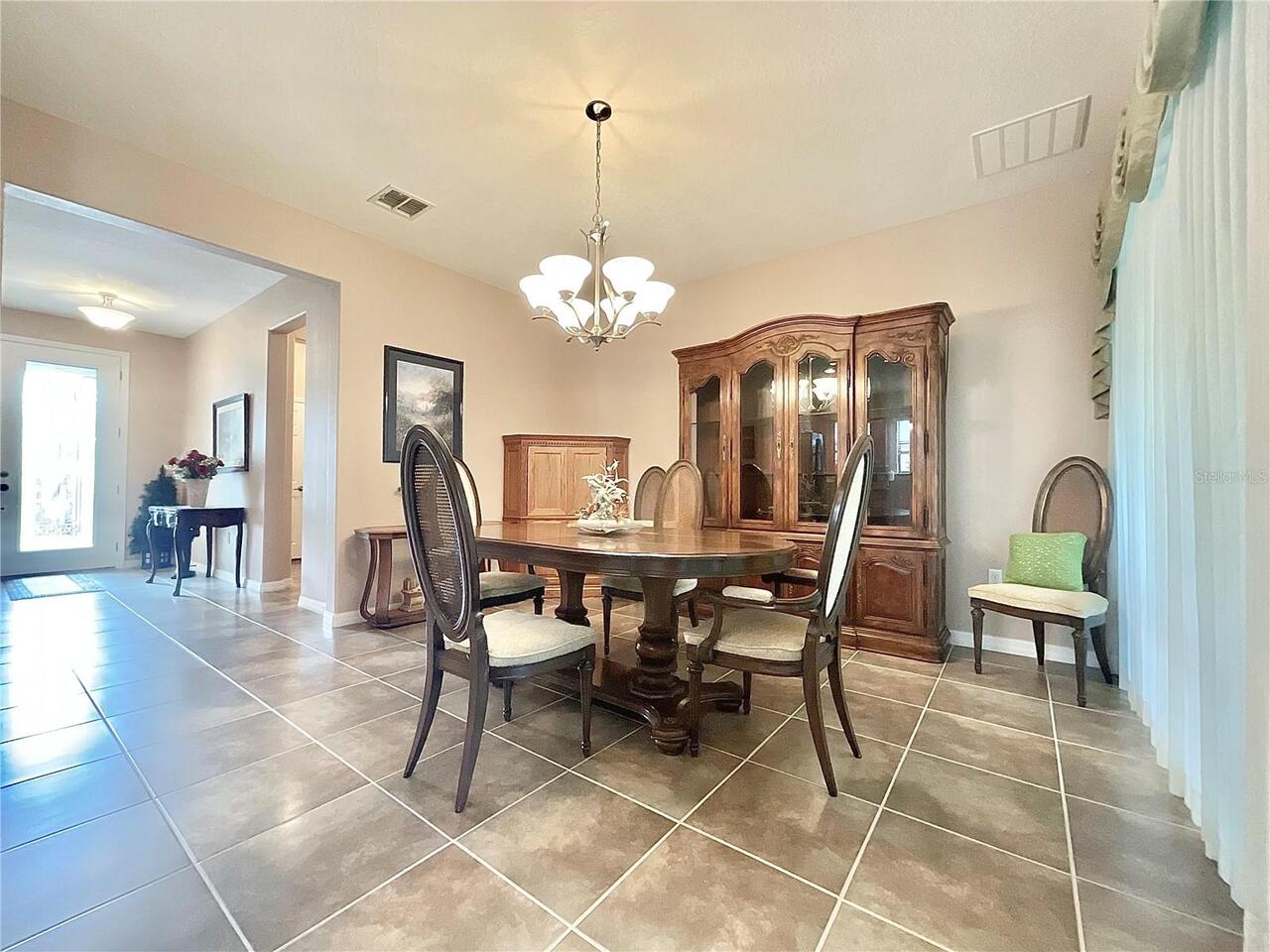 Listing Photo 7
