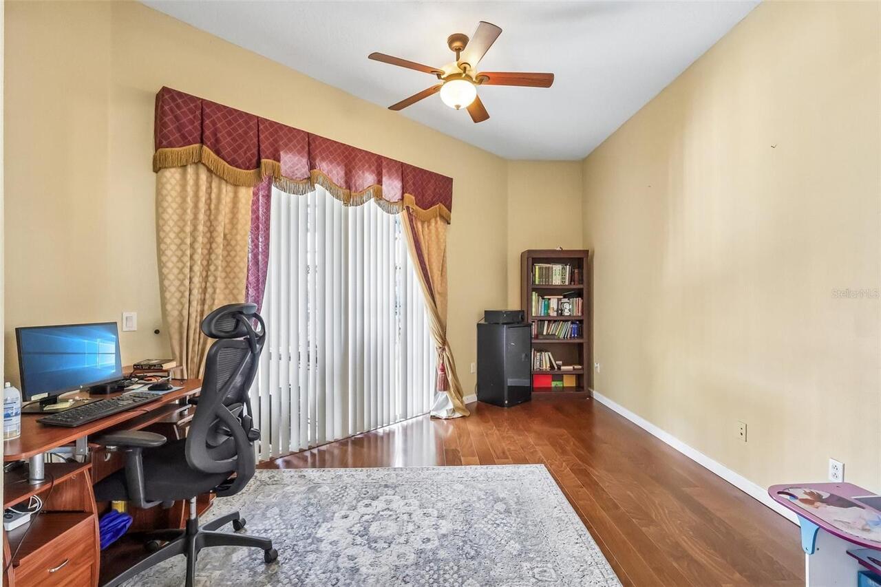Listing Photo 14