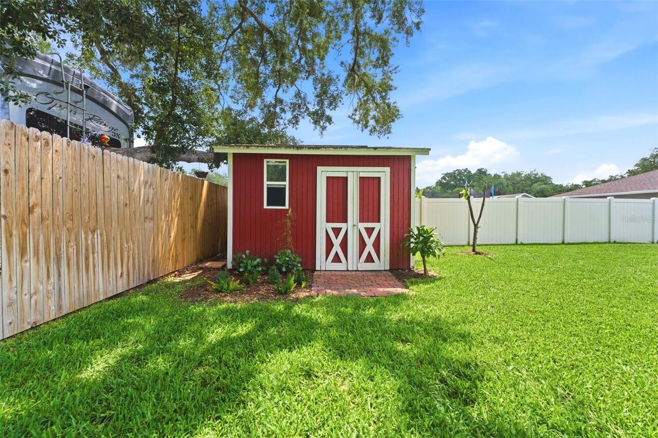 Listing Photo 12
