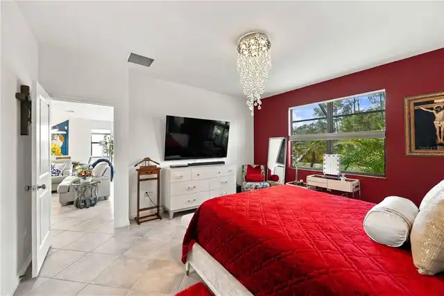 Listing Photo 32