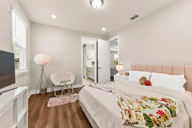 Listing Photo 73