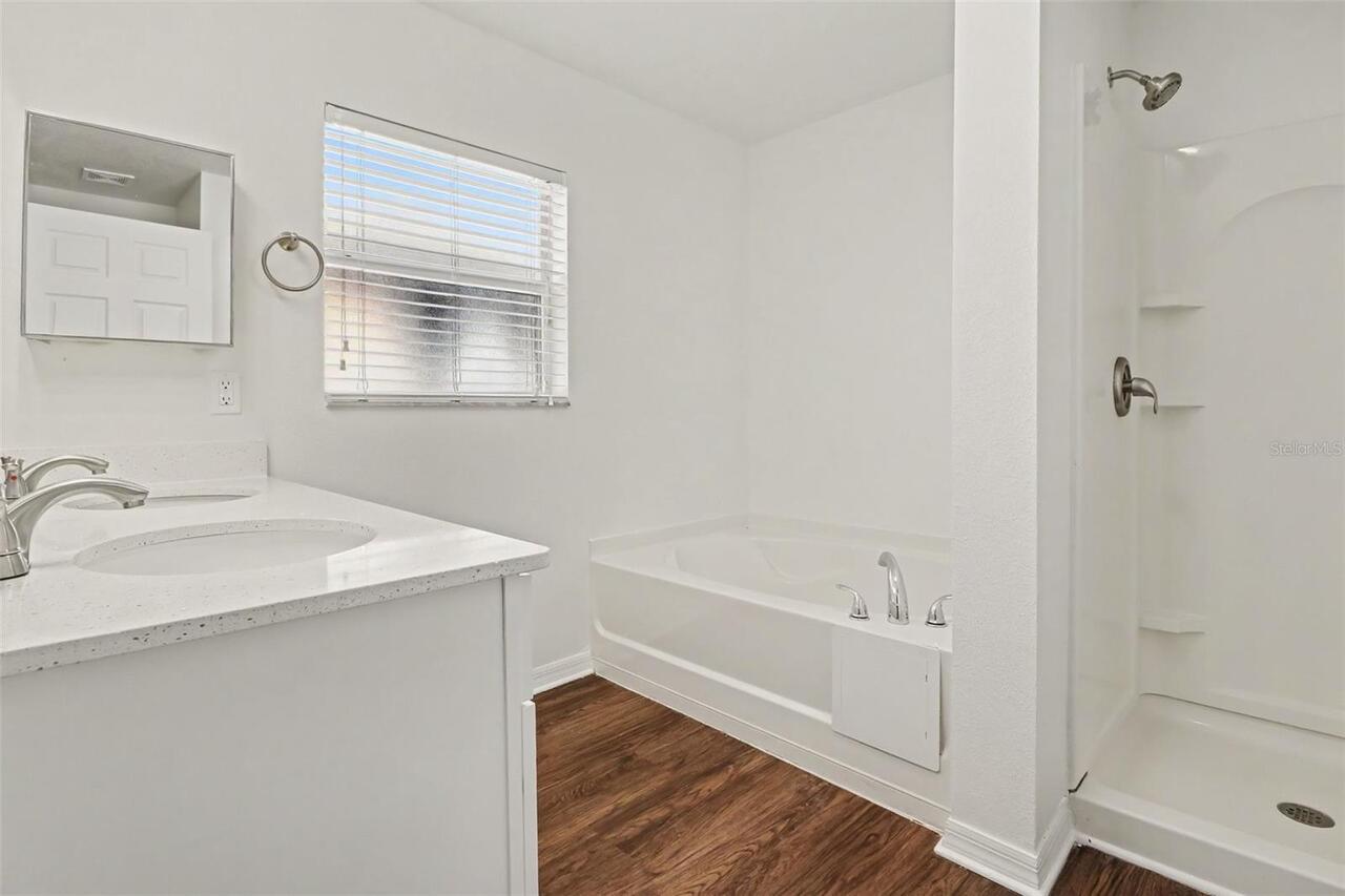 Listing Photo 14