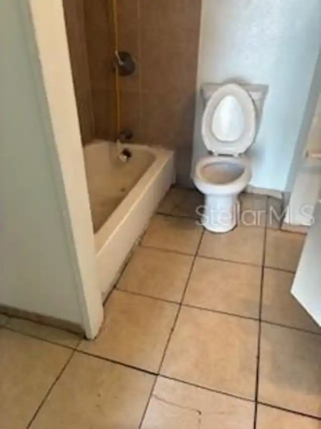 Listing Photo 10