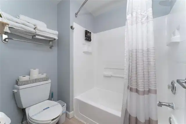 Listing Photo 18
