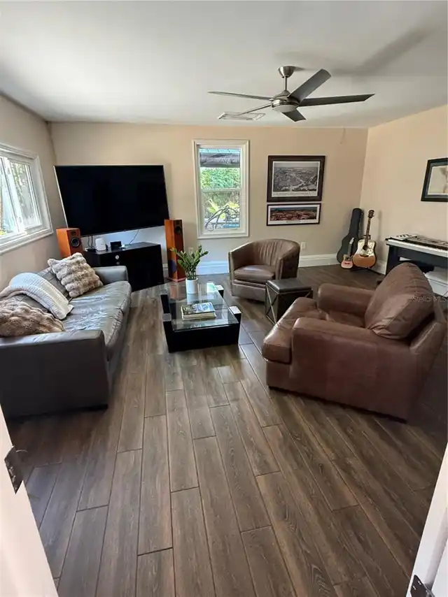 Listing Photo 18