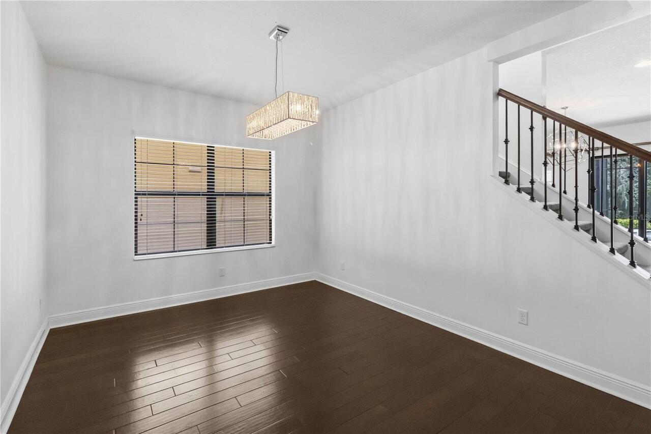 Listing Photo 12