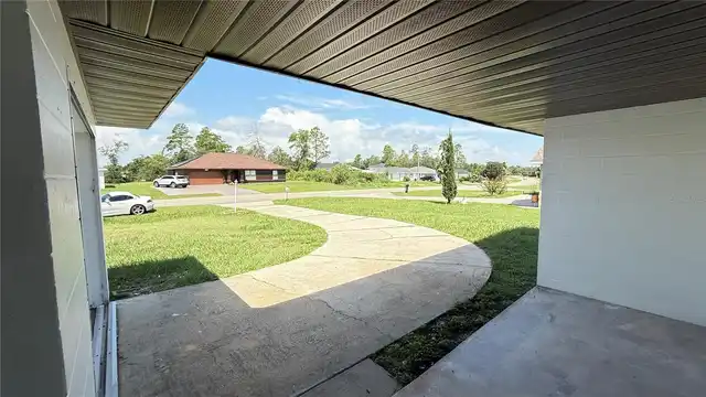 Listing Photo 8