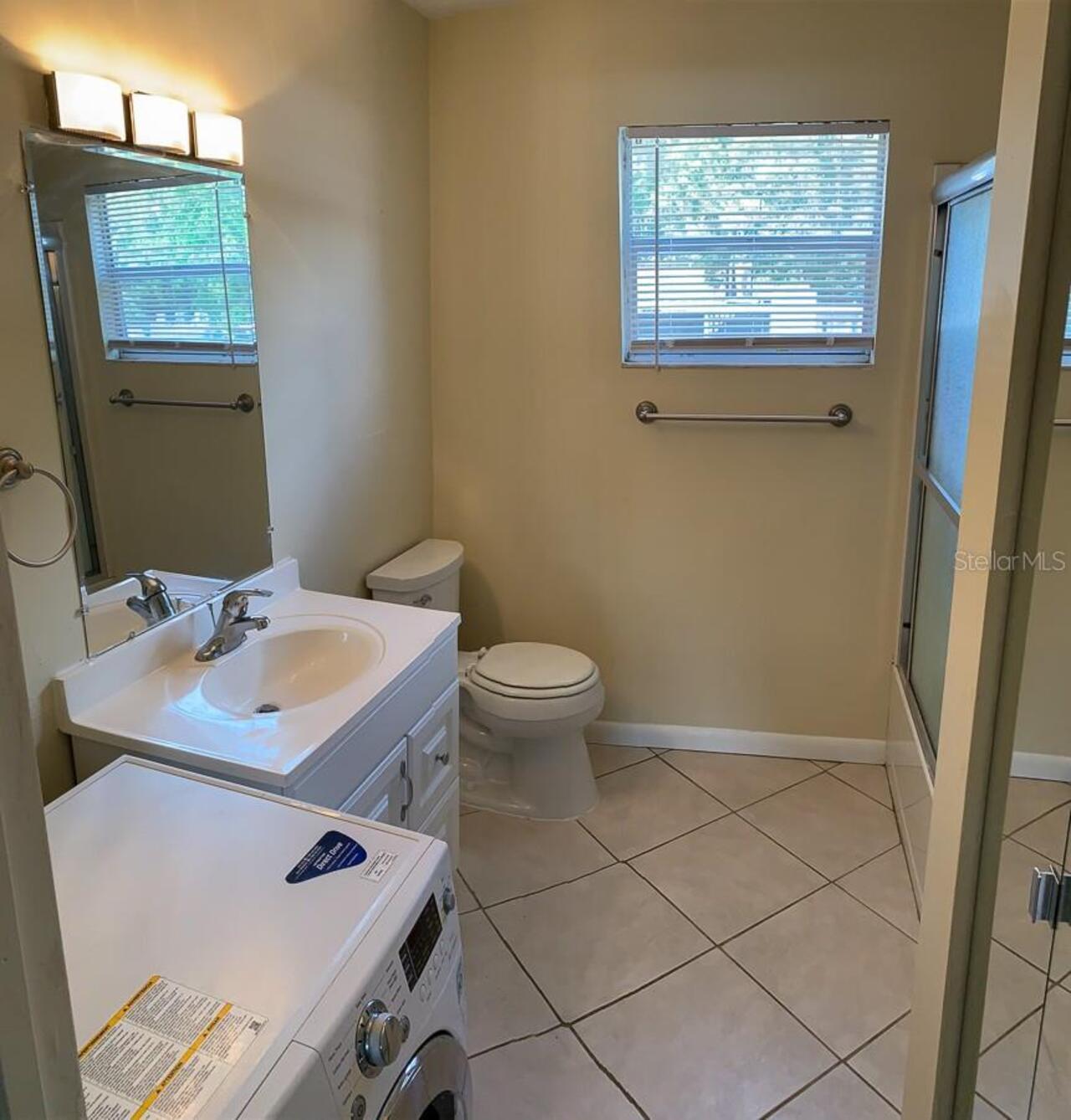 Listing Photo 12