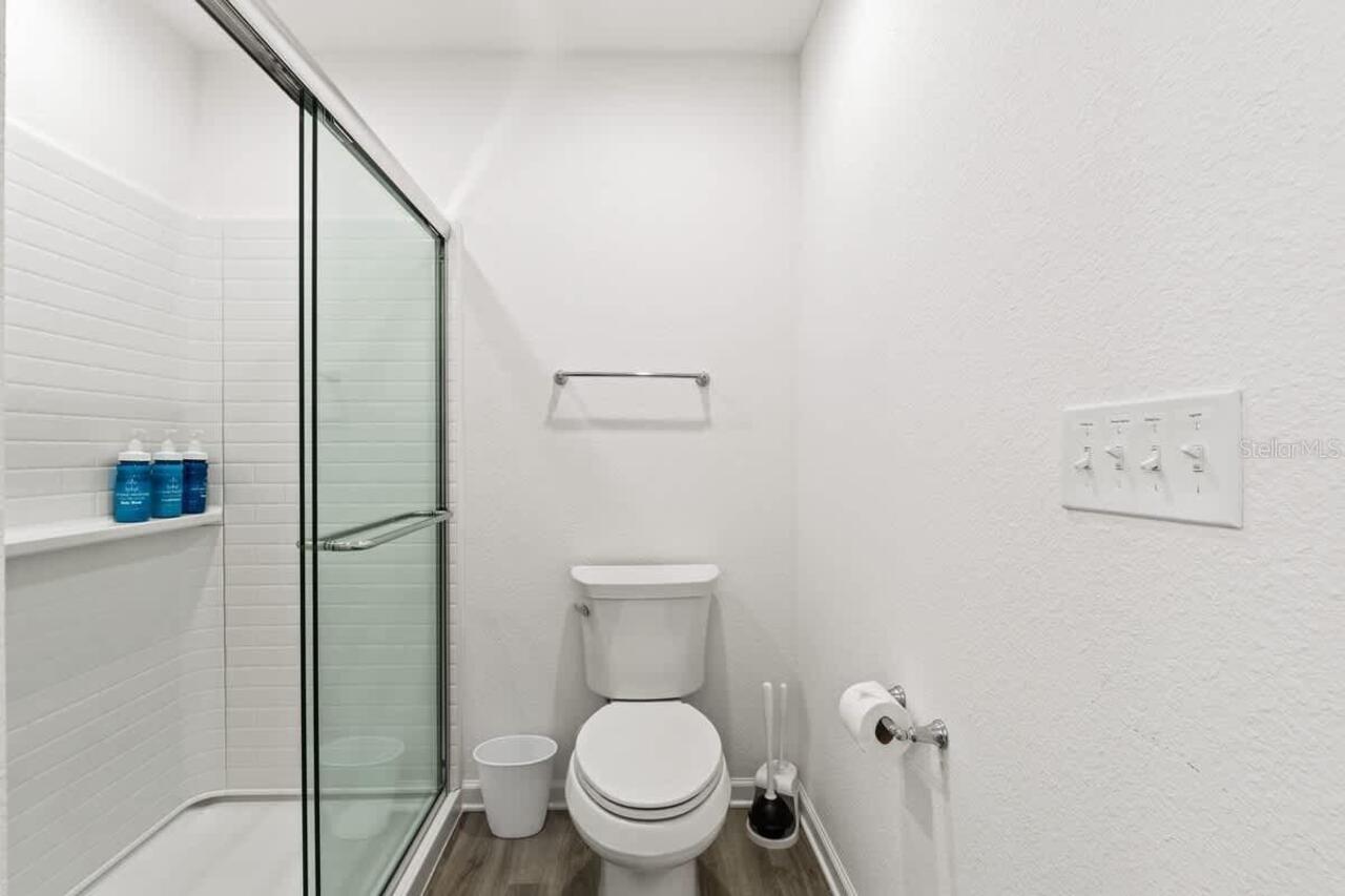 Listing Photo 17