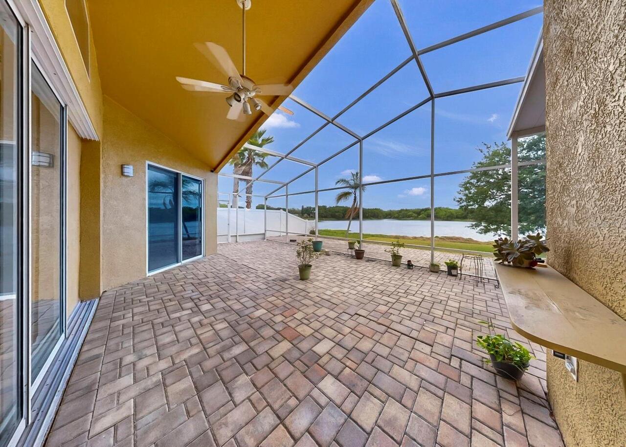 Listing Photo 11