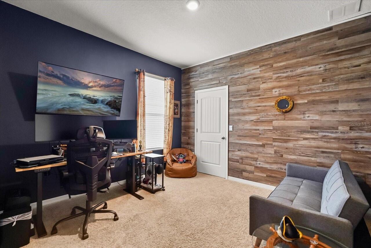Listing Photo 15