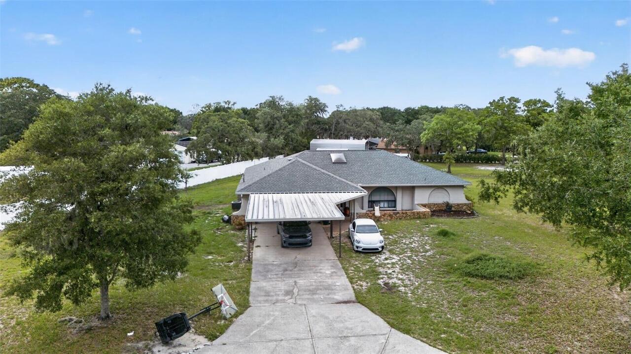 Listing Photo 8