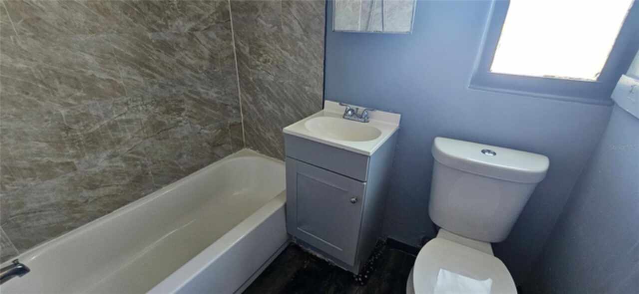 Listing Photo 7
