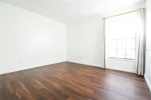 Listing Photo 26