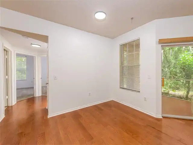 Listing Photo 24