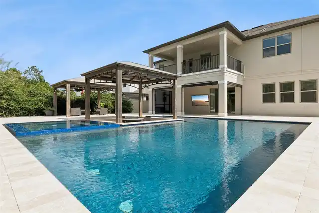 Listing Photo 6