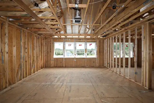 Listing Photo 9