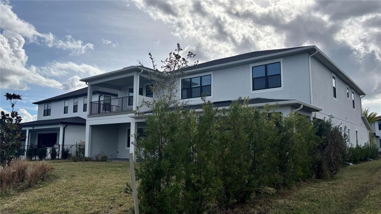 Listing Photo 9