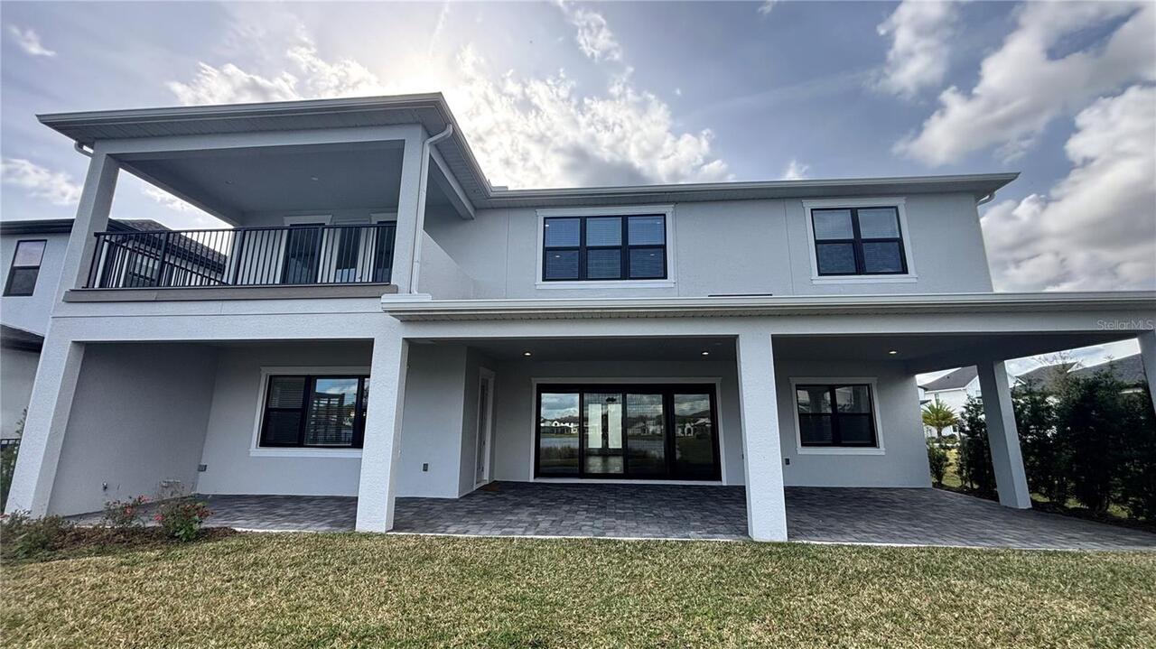 Listing Photo 10
