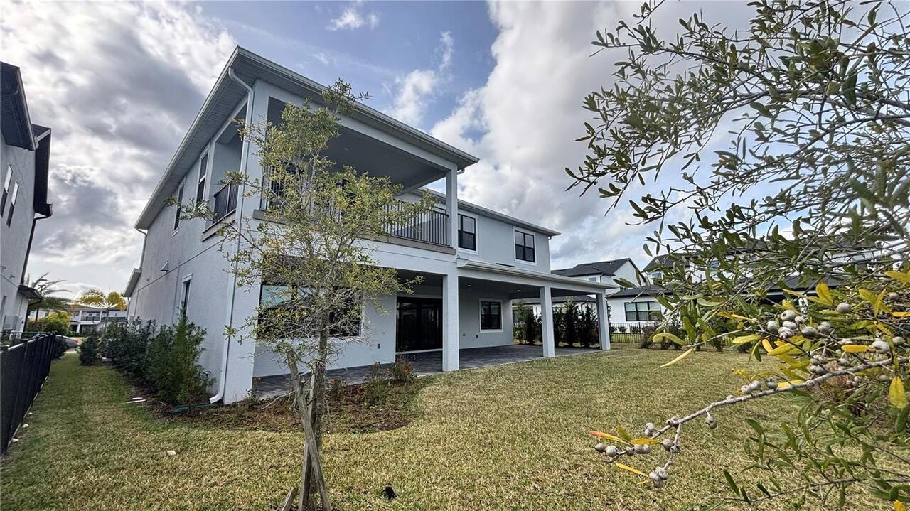 Listing Photo 11